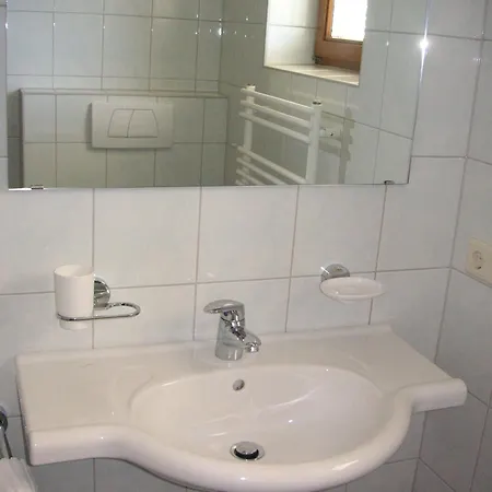 Gaestehaus Manuela - Familie Rantner 3*