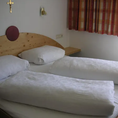 Gaestehaus Manuela - Familie Rantner 3* Seefeld w Tirolu